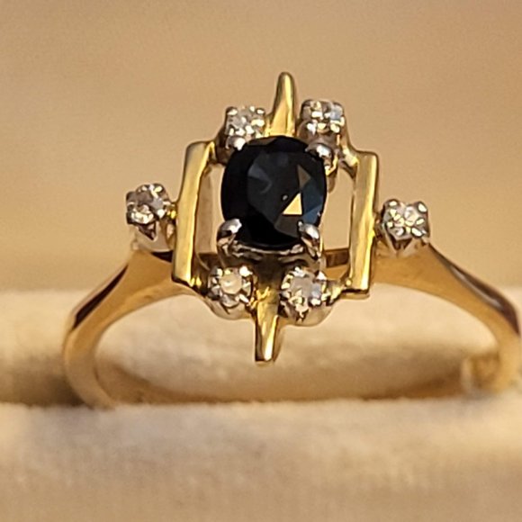 14K Gold Ring with gemstones (small diamonds and saphire) - Picture 1 of 14